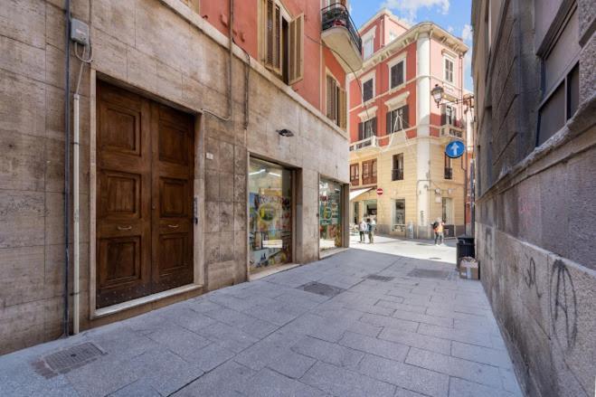 Hometolove Marina Cagliari Exterior foto